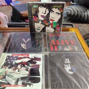 🎊Kiss CD Lot of 5 SEALED!!!!!